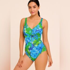 Maxine‎ of Hollywood Swim One Piece Swimsuit Floral Print Swimwear Size 12